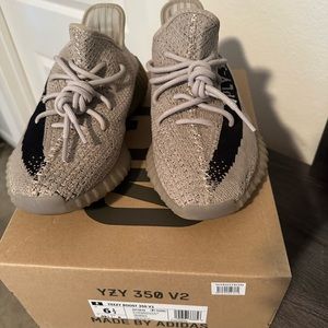 Yeezy boost 350 V2